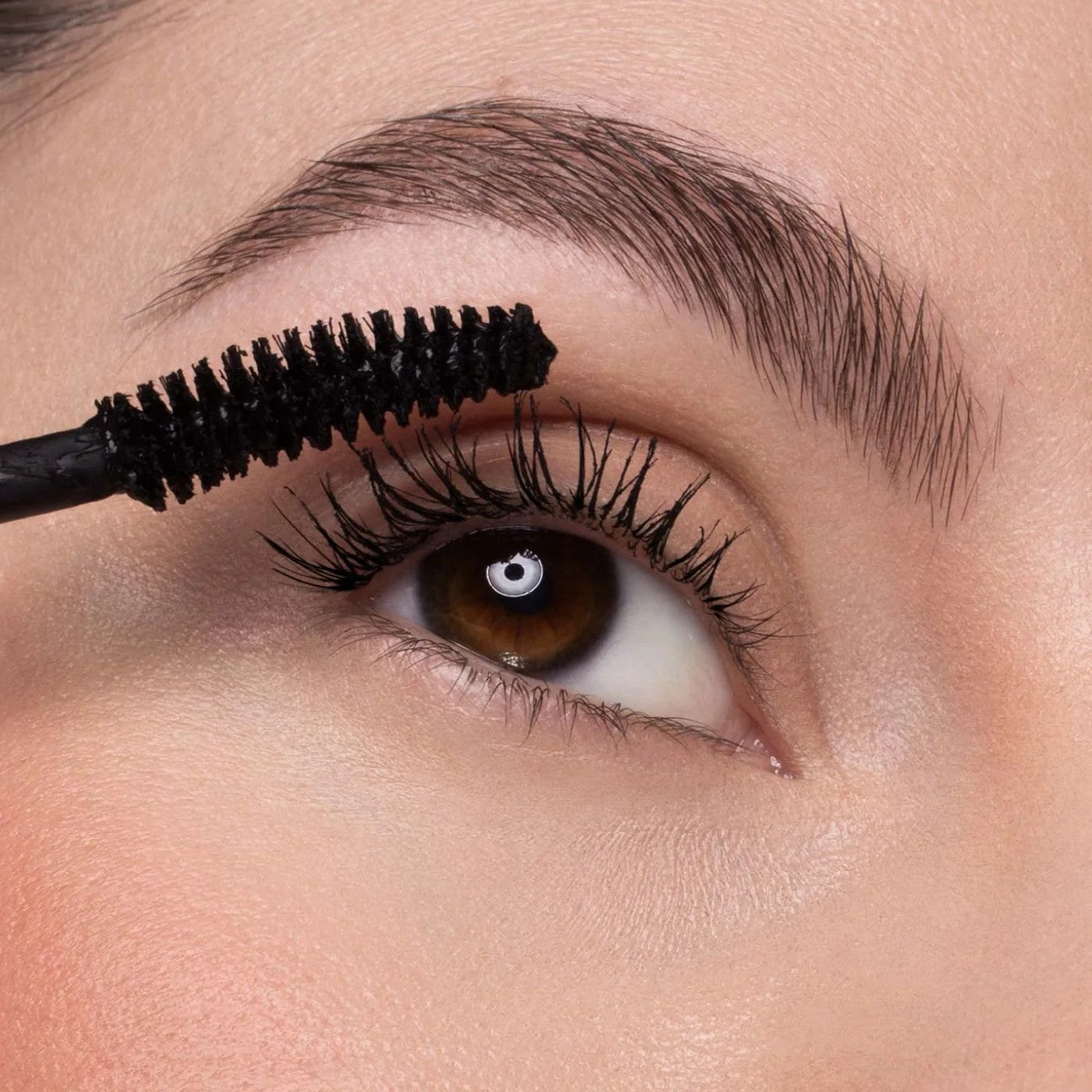 Mascara #InstaCurls Volume + Incurvatura Astra